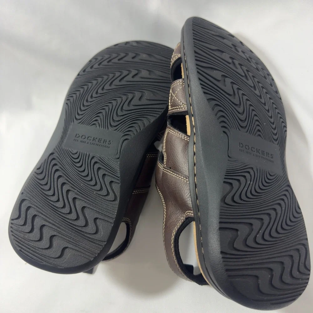 Dockers Mens Fisherman Sandals Brown Adjustable Strap MemoryFoam Comfort Size 8M